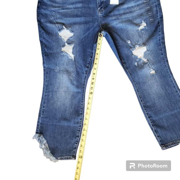 Judy Blue NWT Plus Size Womens Distressed Frayed Skinny Fit Medium Blue Size 24W - Picture 6 of 8